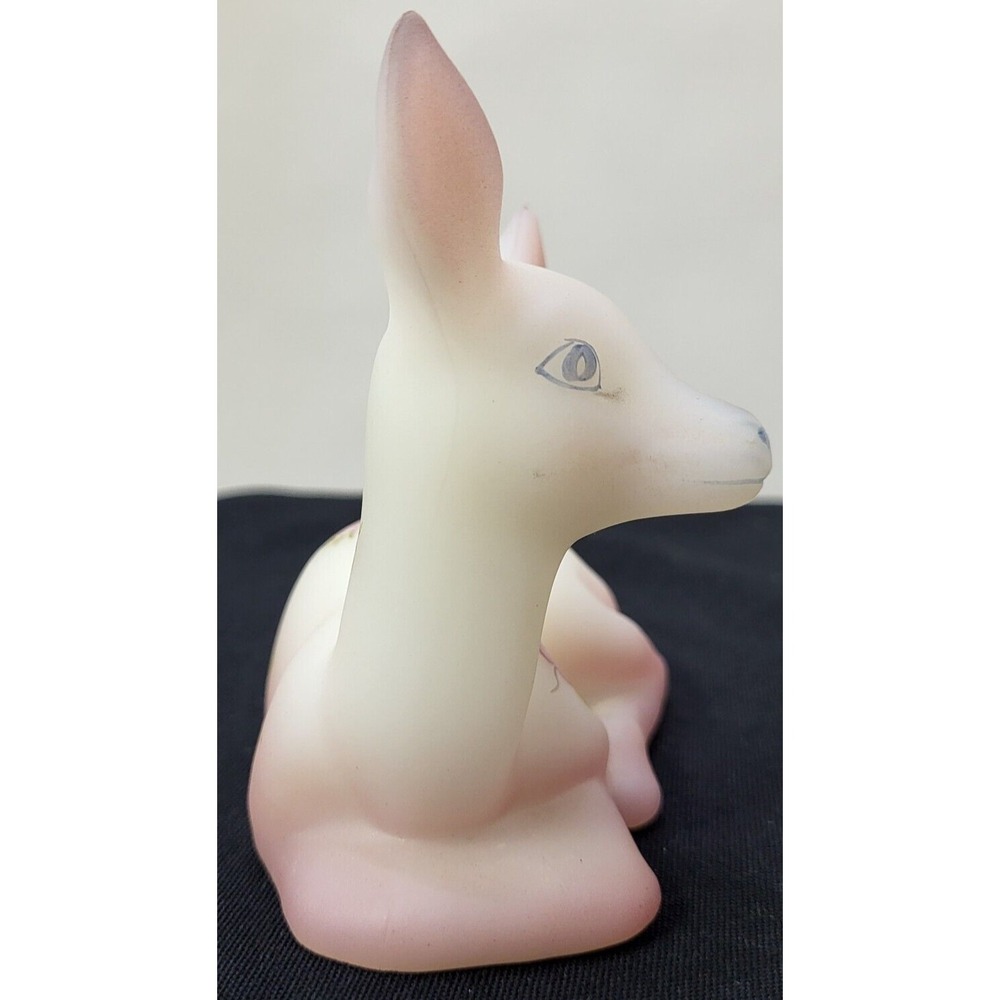 Fenton Burmese Laying Pink Deer Hand Painted Berries & Blossoms Signed Vintage - Picture 3 of 8